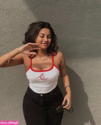 samruddhi - yoga & zen as fuck 🧘🏼‍♀️