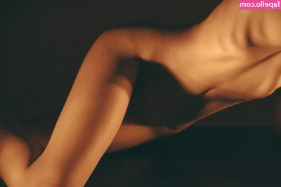 Julia Slip [ julia-slip ] - Me contrata pra eu lavar o seu carro?  Will you hire me to wash your