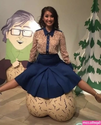 Brenda Song [ brenda-song ] - Take me right now, on the kitchen counter.