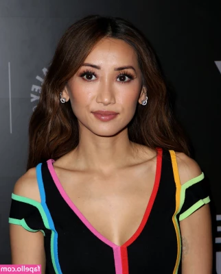 Brenda Song [ brenda-song ] - Standing Up Fishnet Fuck, Fuck that pussy !