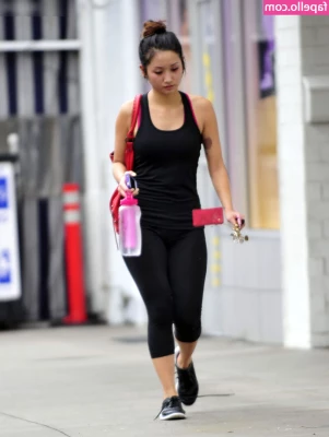 Brenda Song [ brenda-song ] - Would you fuck my ass?
