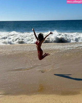Brenda Song [ brenda-song ] - have a great day :)