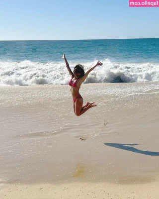 Brenda Song [ brenda-song ] - Hope everyone is having a good weekend so far and to a start of a