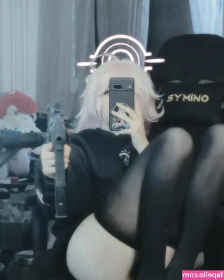 MissIronBlood - Jerking off and cumming  I m getting more verbal for you  guys