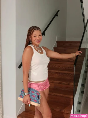 Storm Reid [ storm-reid ] - "Want to Know a Filthy Secret? Your Aunt and Cousin Do It Too..." 