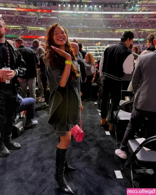 Storm Reid [ storm-reid ] - Good morning happy Tuesday!!!