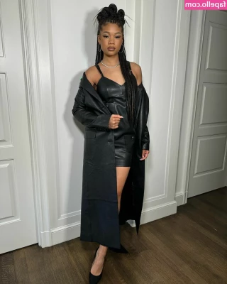 Storm Reid [ storm-reid ] - Who wants to rub my wrinkled soles and maybe a lil something else