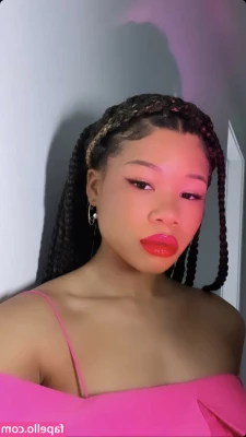 Storm Reid [ storm-reid ] - Lovely Mia here is a shy computer science undergrad nervous about