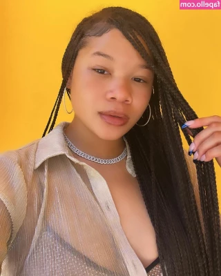 Storm Reid [ storm-reid ] - Polka dot fun