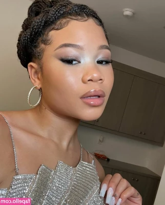 Storm Reid [ storm-reid ] - Touch my legs