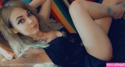 cheyennepeppr - Hey, there 😋 What are you up to? 😍