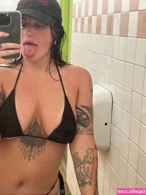 leilamoorex - Twerk that ass bitch