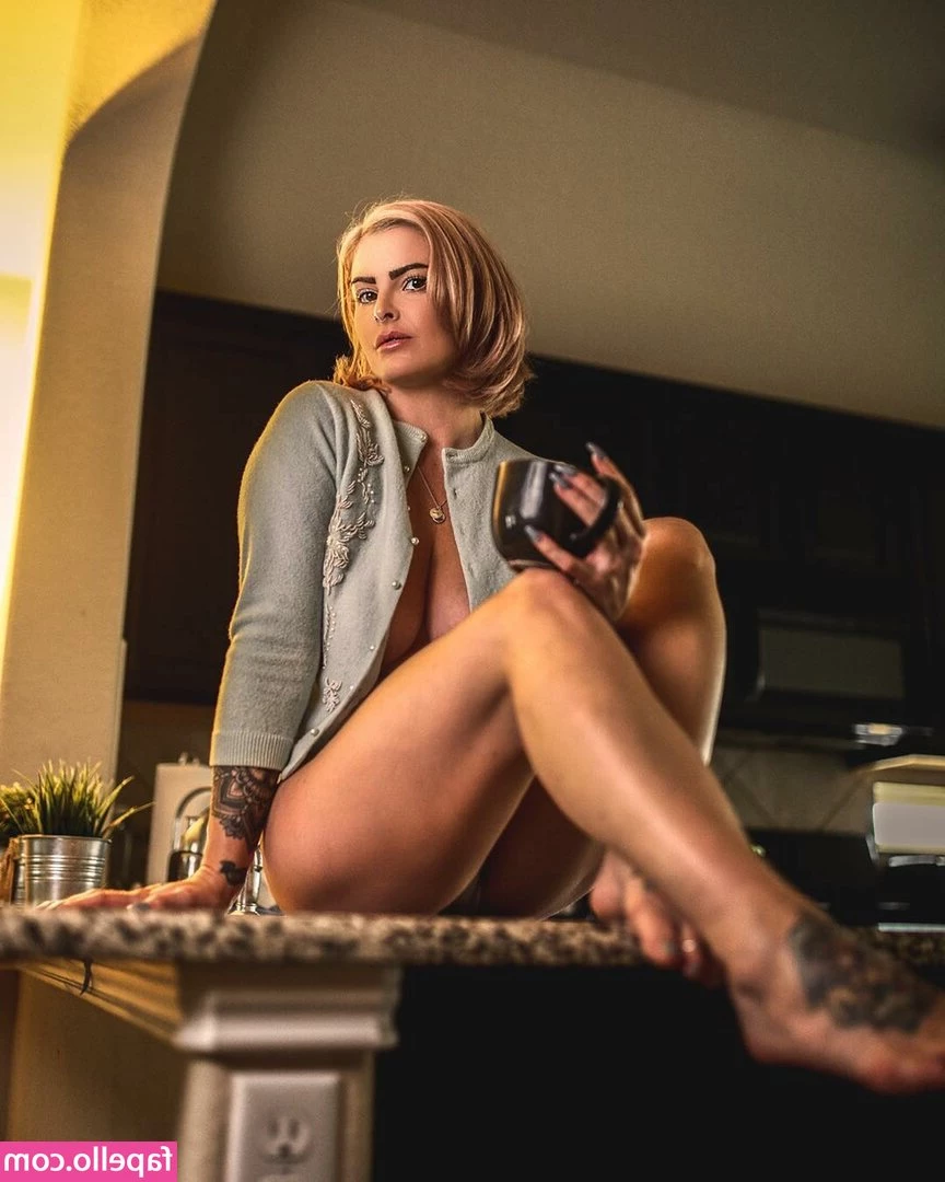 Natalie Rose [ natalie-rose ] - What can you do when your secretary finds out one of your dirtiest