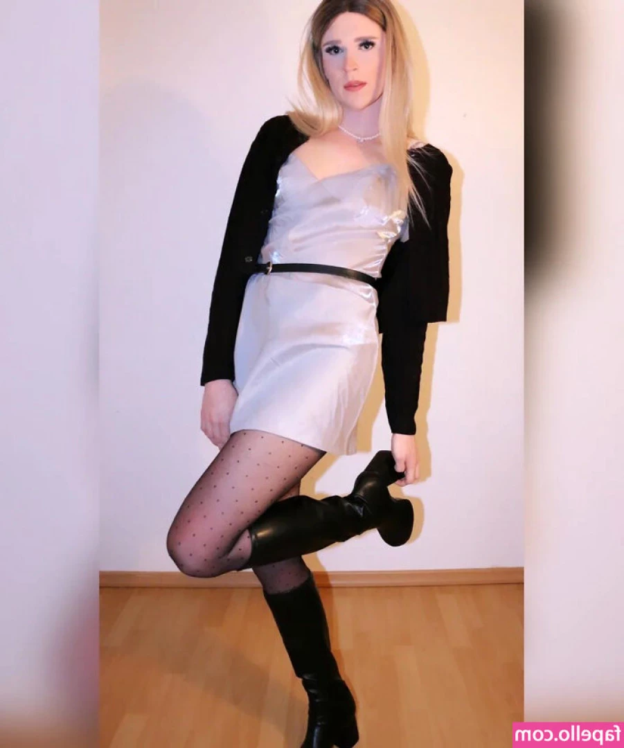 Crossdresser Lisa [ crossdresser-lisa ] - 𝐻𝑎𝑣𝑒 𝑦𝑜𝑢 𝑐ℎ𝑒𝑐𝑘𝑒𝑑