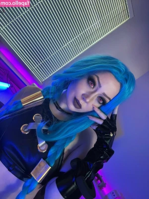 Poisyn Ivy [ poisyn-ivy-3 ] - oops  I did it again