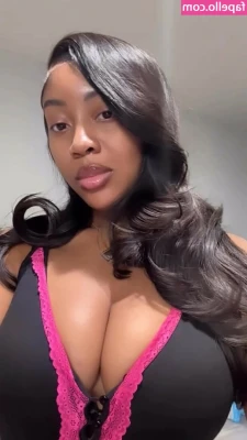 Nneka - Does my nighties look good on me?🥰