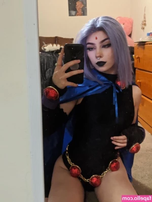 Gianna Hades [ gianna-hades ] - I m excited to be here  Who wants to be friends  I will be working on