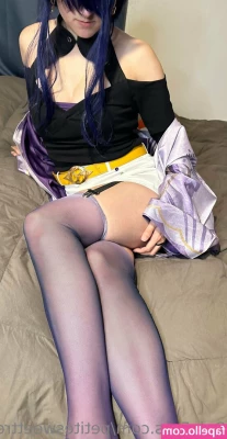 petitesweettreatx - Footjob   always is a pleasure for me to make you cum with my perfect