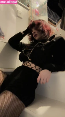 Vampyrisu [ vampyrisu-1 ] - Here a little teaser photo and there will be many more