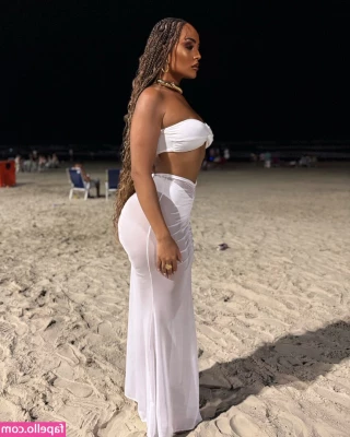 Samara Andrade [ samara-andrade ] - Find your light