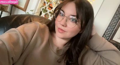 Omghiandrea - I think my tits look good in these pictures  Do you agree