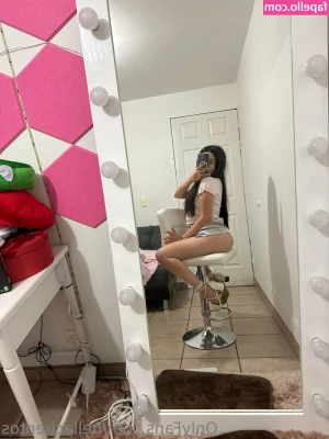 bellacuentos - Had a bull get out the Pussy pump