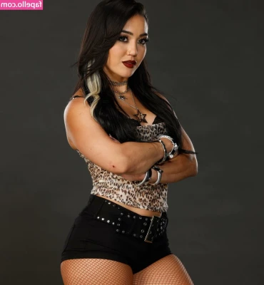 Roxanne Perez [ roxanne-perez ] - imagine slowly sliding your hard.. big dick deep inside my tight..