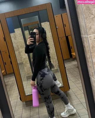 Roxanne Perez [ roxanne-perez ] - Morning routine 🥰 I wish everyone a good and productive day 🥰