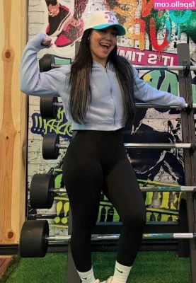 Roxanne Perez [ roxanne-perez ] - I worked really hard on taking this ☺️😌 approval in the form