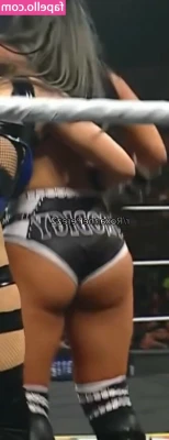 Roxanne Perez [ roxanne-perez ] - 🍑 + 💅 is soooo good, right?