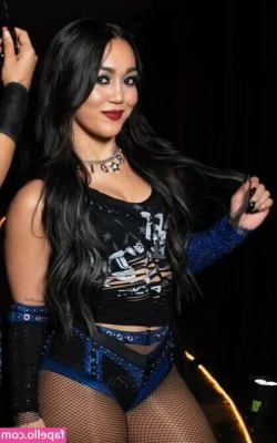Roxanne Perez [ roxanne-perez ] - bouncin’ & hittin’ all of the right spots