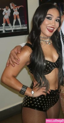 Roxanne Perez [ roxanne-perez ] - Let’s have some fun on a live chat babe ? 💭💕 dm me if