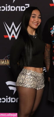 Roxanne Perez [ roxanne-perez ] - Something Raw in your inbox
