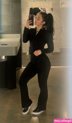 Roxanne Perez [ roxanne-perez ] - What do you think of my Kylo cosplay? 👀