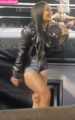 Roxanne Perez [ roxanne-perez ] - This is what happens when I’m not shooting naughty pics and videos