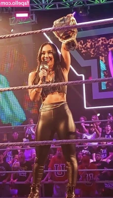 Roxanne Perez [ roxanne-perez ] - I made it rain 😭💦💦 my pussy was throbbing after this one