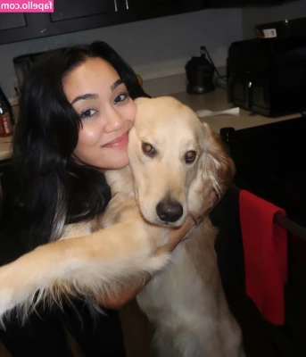 Roxanne Perez [ roxanne-perez ] - My friend took pictures of me while I was riding him