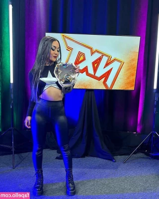 Roxanne Perez [ roxanne-perez ] - Just fucking do it!