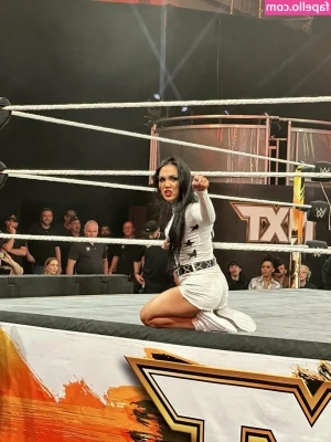 Roxanne Perez [ roxanne-perez ] - Hello my loves 💛 I’m back! Did ya miss me 😉  Don’t worry