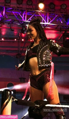 Roxanne Perez [ roxanne-perez ] - #TBT OMG I just realized some of you haven't seen this cute solo! Tip