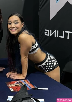 Roxanne Perez [ roxanne-perez ] - Play with me