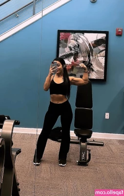 Roxanne Perez [ roxanne-perez ] - missed my ass twerk