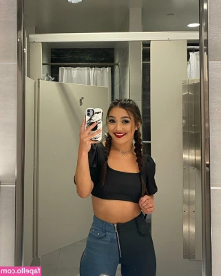 Roxanne Perez [ roxanne-perez ] - I want your cock in my mouth 😜