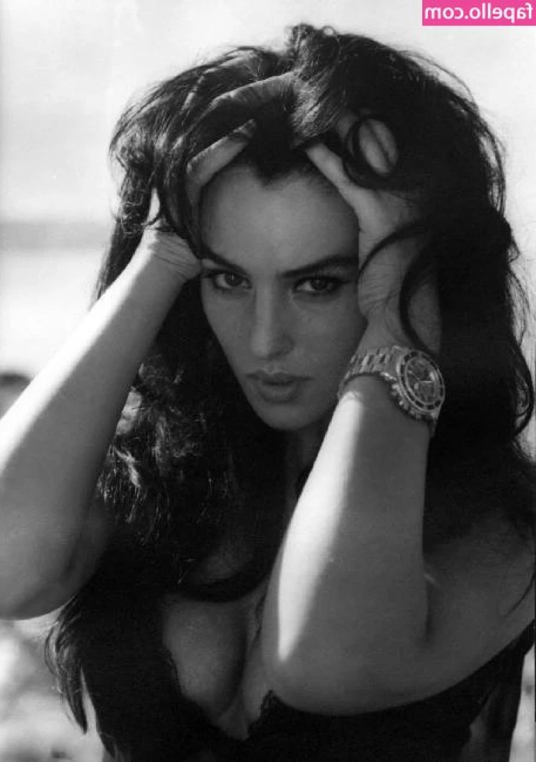 Monica Bellucci [ monica-bellucci ] - Message me for any of these full vids with @omgzada shes a 😈