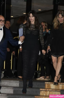 Monica Bellucci [ monica-bellucci ] - Loki, Goddess of mischief is stripping off for you on her bed 🤭