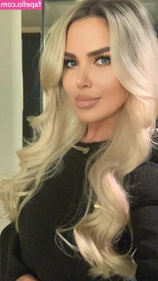 Elisa Bethann [ elisa-bethann ] - I wanna see more cocks in my DMs before my show 😈