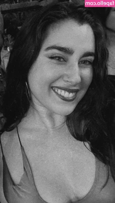 Lauren Jauregui [ lauren-jauregui ] - It s been awhile since I ve been out in a club  Tonight s strip tease