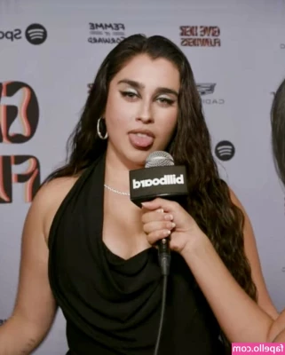 Lauren Jauregui [ lauren-jauregui ] - Maple Syrup - Pour  Videos of application of food items will be sold 