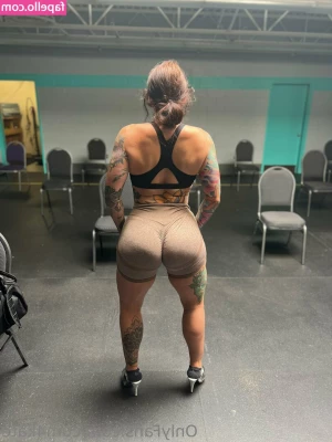 cum4kate [ cum4kate-1 ] - Had such a fun day yesterday  I went to the farmers market in the