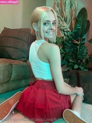 autumnpresley - Tie me up and play with me  Sir